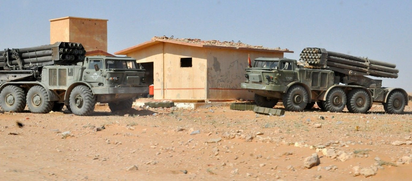 Ο συριακός Στρατός «ρίχνει» στην μάχη το ρωσικό σύστημα πολλαπλής εκτόξευσης πυραύλων «BM-27 Uragan» (εικόνες, βίντεο)